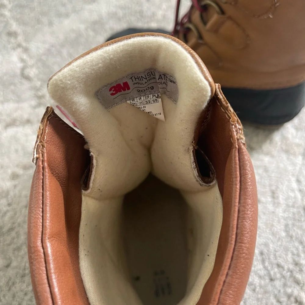 Little Kids boots size 12/13 - Picture 3 of 3